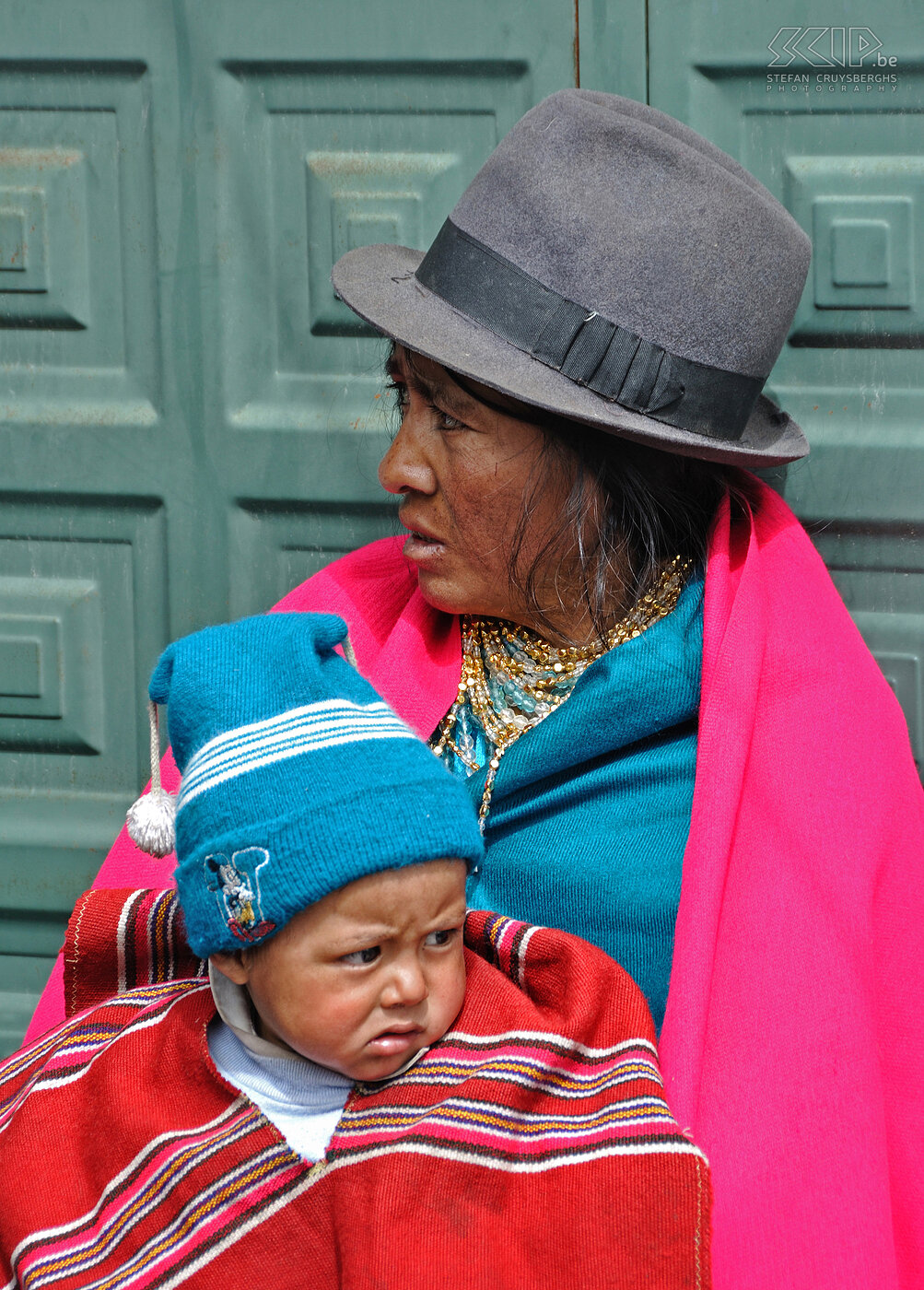 Guamote - Mother with young boy  Stefan Cruysberghs